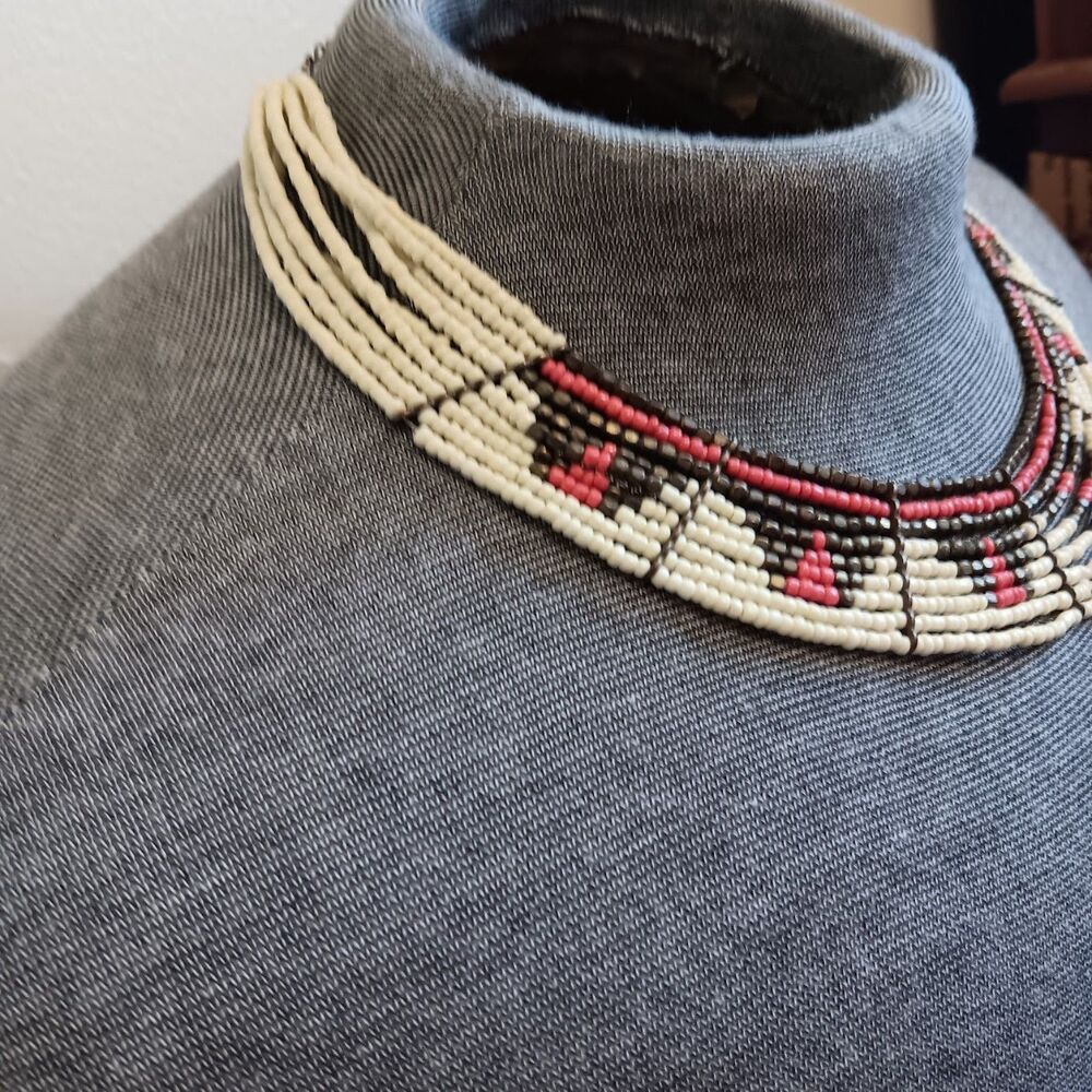 Vintage Southwestern White Multicolored Black red Seed Bead Collar Necklace - Picture 4 of 4